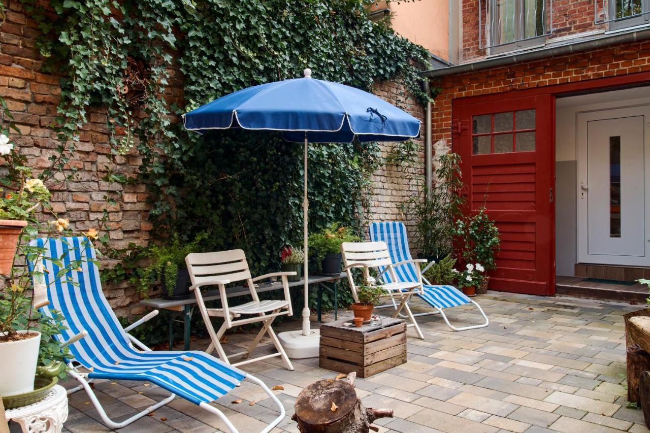 Beautiful And Cozy Remise For Up To 6 Guests Berlim Exterior foto
