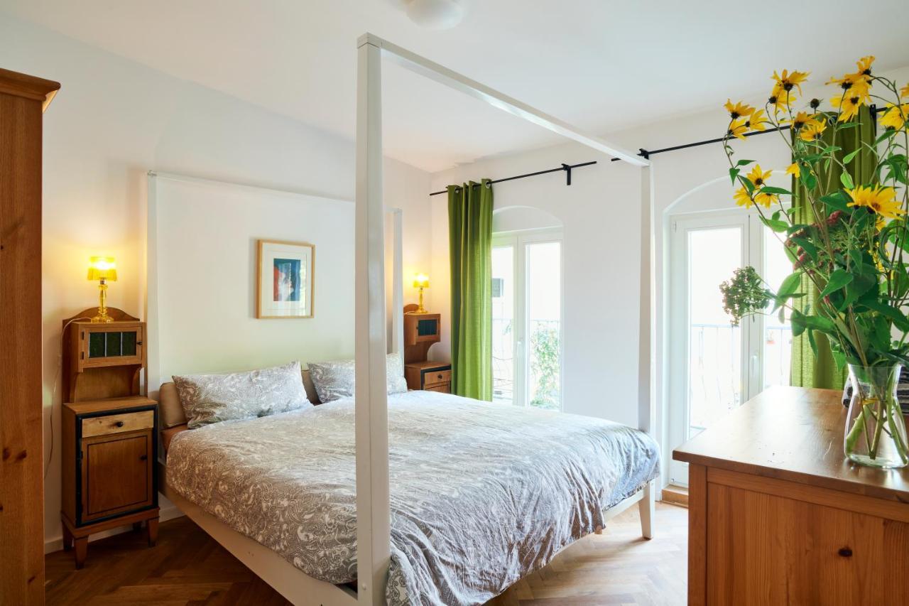 Beautiful And Cozy Remise For Up To 6 Guests Berlim Exterior foto