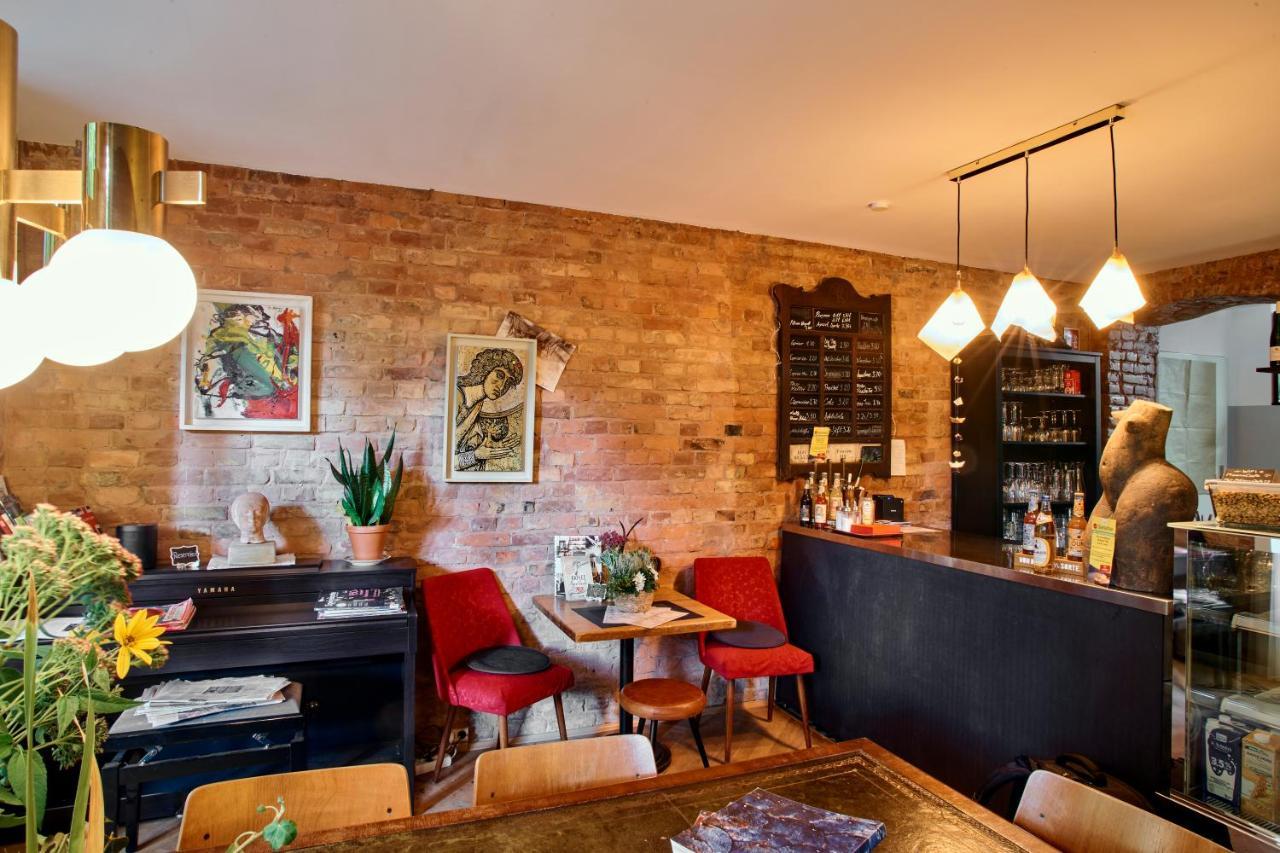 Beautiful And Cozy Remise For Up To 6 Guests Berlim Exterior foto